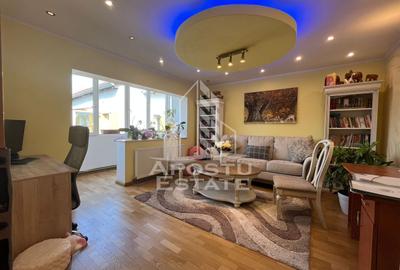 Apartament cu 3 camere, decomandat, centrala proprie, zona Dambovita - 1