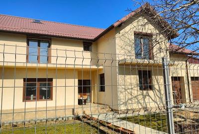 Vila P+etaj mansardat 290 mp utili, teren 1000 mp, garaj 2 masini, Bolintin-Vale - 1