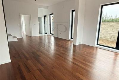 Sacalaz- despartit prin camera tehnica- toate utilitatile- dormitor la parter- 5 - 4