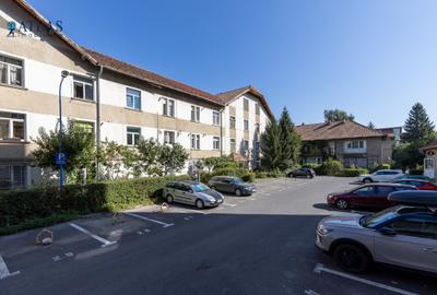 2 camere si logie complet renovate! etaj 1/2, parcare, poziție centrala, Blumana - 1