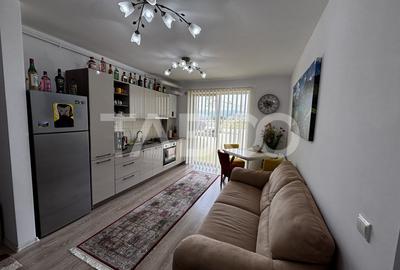 Apartament cu 2 camere semidecomandat, mobilat în Turnișor