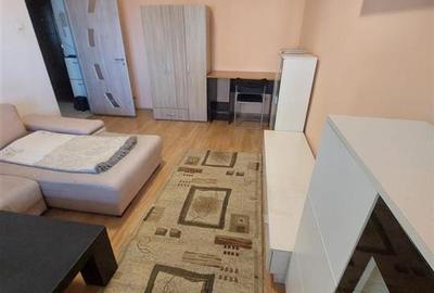 Apartament cu 2 camere decomandat în Centru Civic