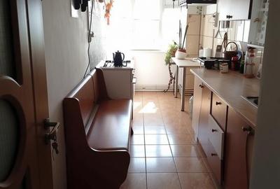 Vanzare apartament decomandat Central Slobozia Ialomita - 2