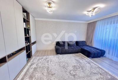 Apartament cu 3 camere decomandat în Astra