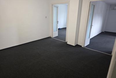 Apartament 3 camere zona Mosilor-Eminescu in vila etaj 2 NEMOBILAT - 2