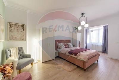 Inchiriez apartament 2camere Lux zona Intim - 2