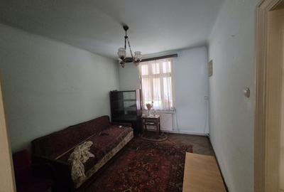 Apartament sic intr-un bloc vila interbelica - 4