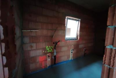 Comision 0 - Duplex despartit prin baie - teren 380 mp - toate utilitatile - 7