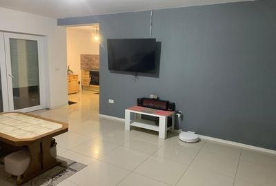 Casă individuală cu 4 camere în Giarmata