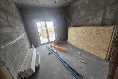 Duplex 3 dormitoare - zona excelenta - toate utilitatile - termen rapid de final - 5