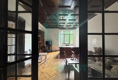 Eleganta, stil si mult potential intr-un apartament interbelic de 3 camere - 3