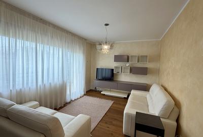 Apartament cu 3 camere decomandat, mobilat în Băneasa