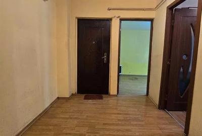 Apartament 3 camere,decomandat, bloc din 82! - 5