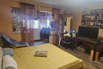 Apartament 4 Camere Micro 16 - 1