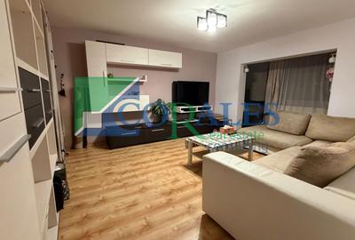 Apartament cu 3 camere decomandat, mobilat în Aradului