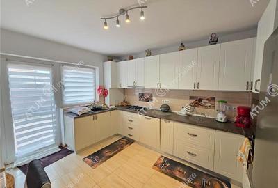 Casa individuala cu 5 camere si curte proprie in cartierul Tineretului - 10