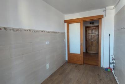 Vand 3 camere decomandat - 9