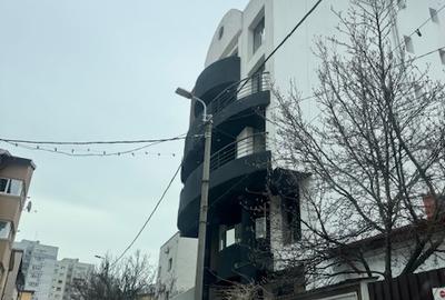 1 MAI - EXCLUSIVE OFFICE BUILDING - 1