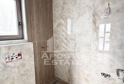 Duplex cu perete dublu, 4 camere si 3 bai finalizat, toate utilitatile - 24