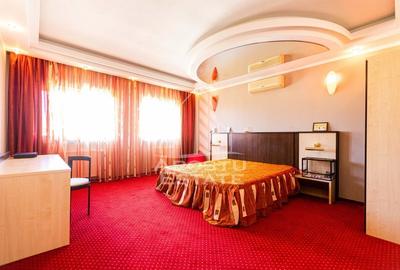 Vila cu 7 camere, curte proprie, loc de parcare, Dumbravita - 2