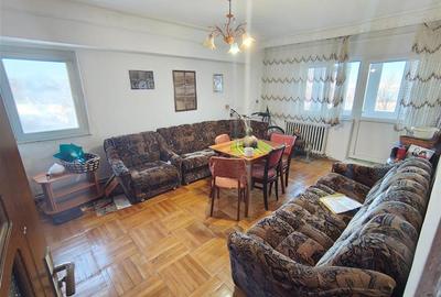 99mp - Etaj intermediar - Apartament 4 camere Nicolina zona Rond Vechi - 9