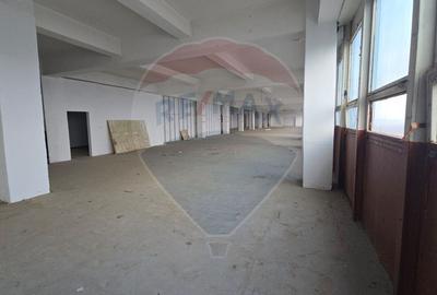 INCHIRIERE Spațiu Comercial de 2,428mp în zona Nord-Est - 9