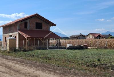 Teren Construcții intravilan de 840 mp, în Hărman