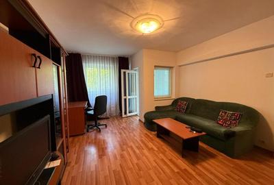 Apartament cu 2 camere decomandat, mobilat în Decebal