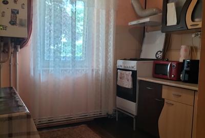 Vând apartament 2 camere, parter înalt, utilat și mobilat. - 4