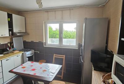 Apartament 4 camere ~ bld Aerogarii ~ Etaj 3/4 ~ Balcon 8mp - 4