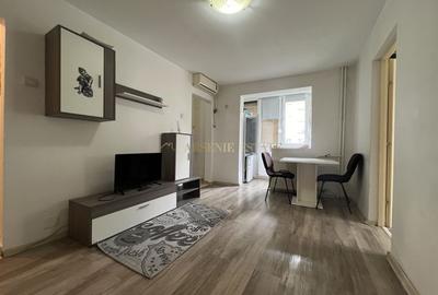 Apartament 3 camere semidecomandat, zona Dacia