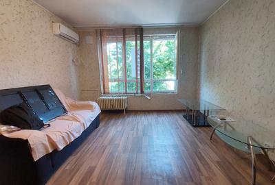 Apartament 4 camere , 2/4, Titan , Theodor Pallady, metrou 1 Decembrie - 4