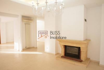 Casă cu 8 camere în Iancu Nicolae