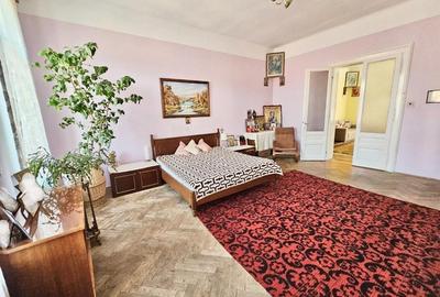 Apartament 6 Camere / Curte Privata | Centrul Istoric/ COMISION 0 - 9