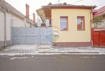 Casa de renovat de vanzare, Str. Dealu Cetatii, Comision 0% - 1
