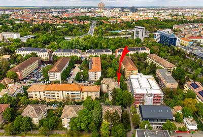 Apartament cu 5 camere decomandat, mobilat în Complex Studențesc