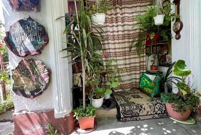 Casă individuală cu 3 camere în Est