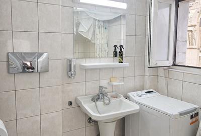 Garsonieră decomandată, mobilată în Calea Victoriei