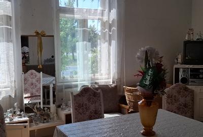 CASA BOIEREASCA pe colt  in Nadlac, Independentei colt cu M. Eminescu - 11