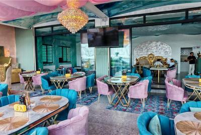RESTAURANT CU TERASA 300MP, COMPLET MOBILAT/UTILAT, CHIRIAS EXISTENT, IN PRIMA L - 7