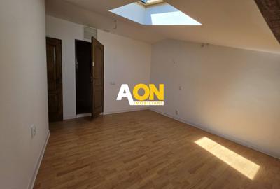 Apartament 5 camere, renovat, 68 mp utili + mansarda 52 mp,  Cetate - 17