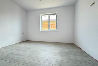 Duplex pe parter 67 utili / 300 teren La asfalt - 7