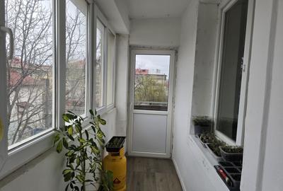 LOC. RACACIUNI,  APARTAMENT 3 CAMERE - 17