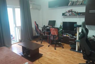 Apartament cu 2 camere decomandat, mobilat în Vitan
