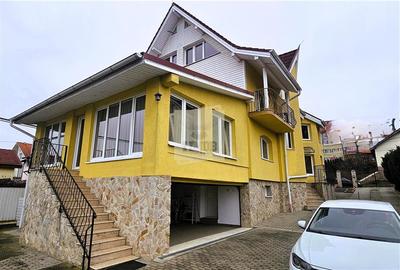Casă individuală cu 8 camere în Tilișca