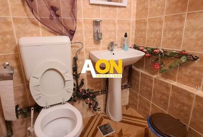 Vila pretabila pensiune + restaurant,  10 camere,  1000MP teren - 10