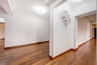 Soseaua Sisesti -  6 camere, 242 mp –2 parcari--Comision 0% - 15