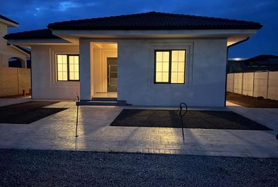 Casa individuala pe parter Sanandrei-comision 0 - 30