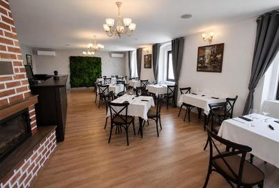 Afacere la cheie restaurant cu terasa zona Centrala - 15