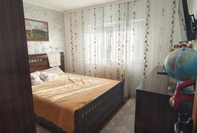 Apartament cu 3 camere decomandat, mobilat în Frumoasa